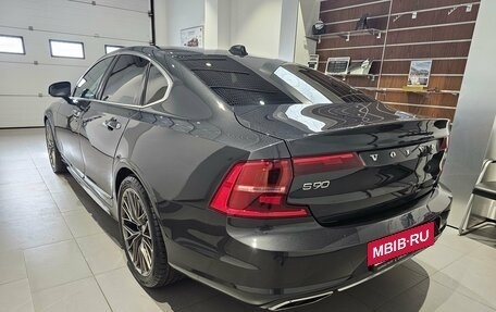 Volvo S90 II рестайлинг, 2017 год, 2 250 000 рублей, 6 фотография