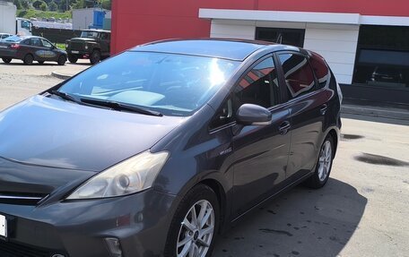 Toyota Prius v (+) I (ZVW40/41) рестайлинг, 2013 год, 1 150 000 рублей, 3 фотография