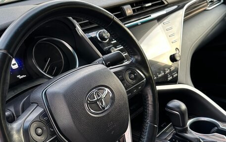 Toyota Camry, 2019 год, 2 250 000 рублей, 8 фотография