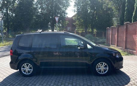 Volkswagen Touran III, 2013 год, 1 100 000 рублей, 3 фотография