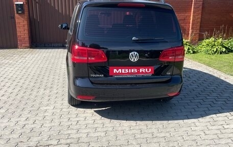 Volkswagen Touran III, 2013 год, 1 100 000 рублей, 9 фотография