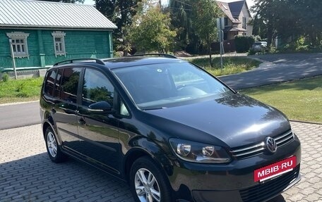 Volkswagen Touran III, 2013 год, 1 100 000 рублей, 4 фотография