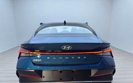Hyundai Elantra, 2023 год, 1 290 000 рублей, 5 фотография