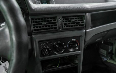 Daewoo Nexia I рестайлинг, 2004 год, 100 000 рублей, 11 фотография