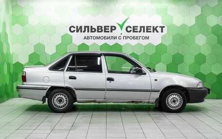 Daewoo Nexia I рестайлинг, 2004 год, 100 000 рублей, 20 фотография