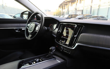 Volvo S90 II рестайлинг, 2021 год, 3 340 000 рублей, 9 фотография