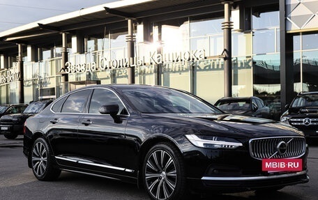 Volvo S90 II рестайлинг, 2021 год, 3 340 000 рублей, 3 фотография