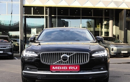 Volvo S90 II рестайлинг, 2021 год, 3 340 000 рублей, 2 фотография
