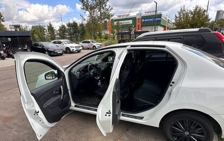 Renault Logan II, 2019 год, 930 000 рублей, 4 фотография