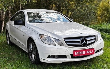 Mercedes-Benz E-Класс, 2010 год, 1 300 000 рублей, 2 фотография