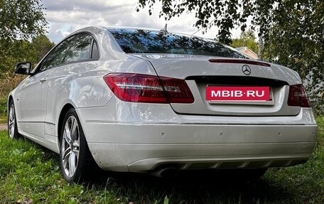 Mercedes-Benz E-Класс, 2010 год, 1 300 000 рублей, 6 фотография