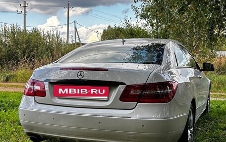 Mercedes-Benz E-Класс, 2010 год, 1 300 000 рублей, 5 фотография