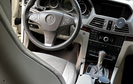 Mercedes-Benz E-Класс, 2010 год, 1 300 000 рублей, 14 фотография