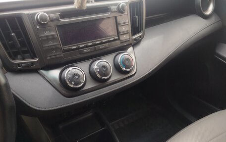 Toyota RAV4, 2013 год, 1 950 000 рублей, 11 фотография