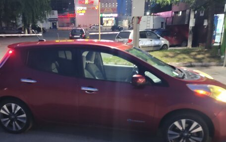 Nissan Leaf I, 2013 год, 1 490 000 рублей, 4 фотография