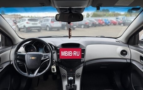 Chevrolet Cruze II, 2012 год, 629 999 рублей, 16 фотография