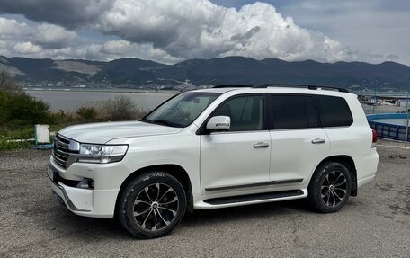 Toyota Land Cruiser 200, 2016 год, 5 470 000 рублей, 2 фотография