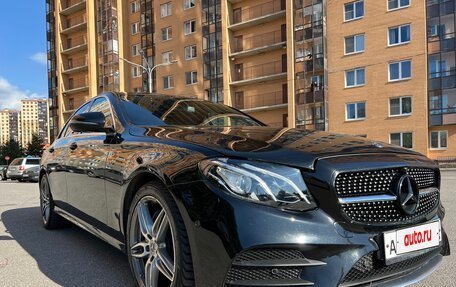 Mercedes-Benz E-Класс, 2019 год, 2 550 000 рублей, 10 фотография
