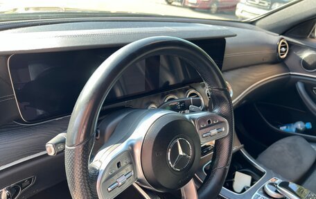 Mercedes-Benz E-Класс, 2019 год, 2 550 000 рублей, 11 фотография