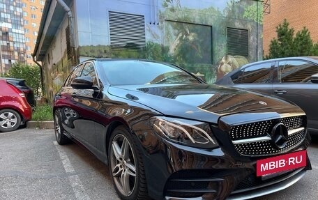 Mercedes-Benz E-Класс, 2019 год, 2 550 000 рублей, 5 фотография
