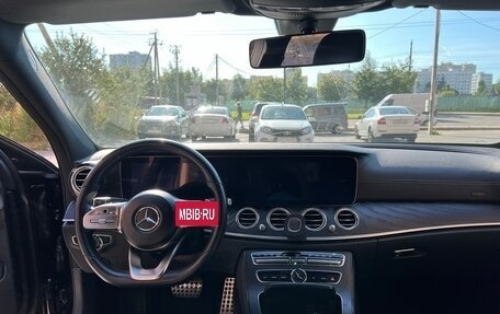 Mercedes-Benz E-Класс, 2019 год, 2 550 000 рублей, 17 фотография