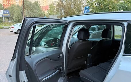 Opel Zafira C рестайлинг, 2012 год, 825 000 рублей, 6 фотография