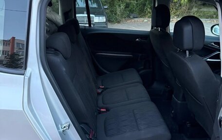 Opel Zafira C рестайлинг, 2012 год, 825 000 рублей, 9 фотография