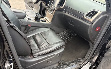 Jeep Grand Cherokee, 2013 год, 2 500 000 рублей, 34 фотография