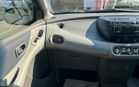 Nissan Tino, 2000 год, 349 999 рублей, 18 фотография
