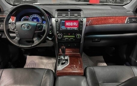 Toyota Camry, 2014 год, 1 750 000 рублей, 28 фотография