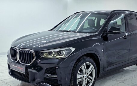 BMW X1, 2019 год, 3 200 000 рублей, 2 фотография