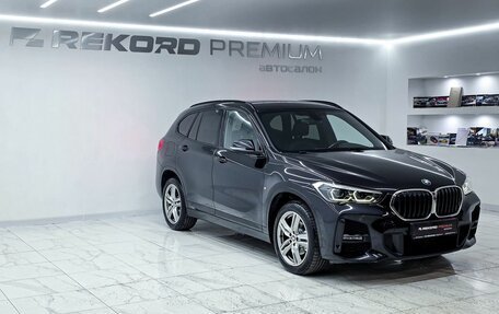 BMW X1, 2019 год, 3 200 000 рублей, 4 фотография