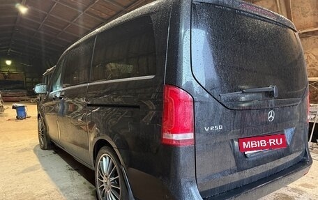 Mercedes-Benz V-Класс, 2014 год, 3 500 000 рублей, 18 фотография