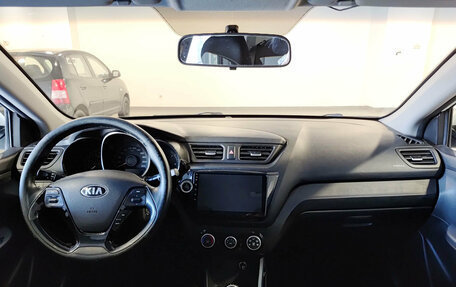 KIA Rio III рестайлинг, 2015 год, 789 000 рублей, 17 фотография