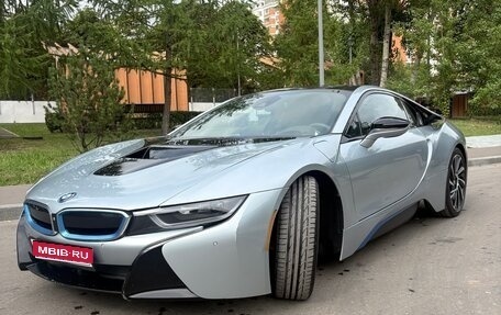 BMW i8 I рестайлинг, 2015 год, 4 500 000 рублей, 1 фотография