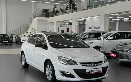 Opel Astra J, 2013 год, 1 030 000 рублей, 1 фотография