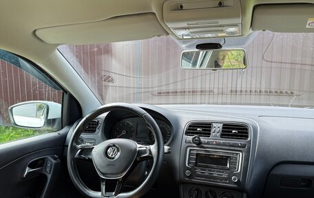 Volkswagen Polo VI (EU Market), 2017 год, 900 000 рублей, 11 фотография