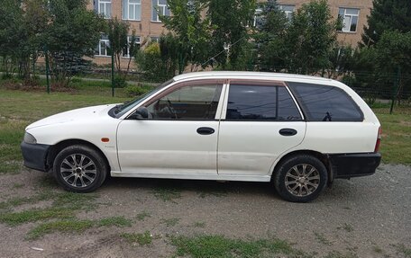 Mitsubishi Libero I рестайлинг, 2000 год, 100 000 рублей, 3 фотография