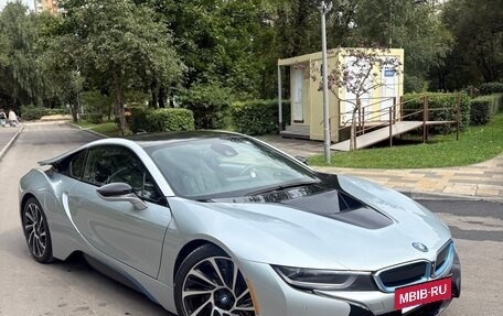 BMW i8 I рестайлинг, 2015 год, 4 500 000 рублей, 4 фотография