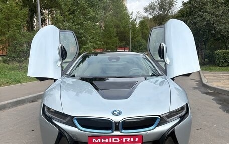 BMW i8 I рестайлинг, 2015 год, 4 500 000 рублей, 9 фотография