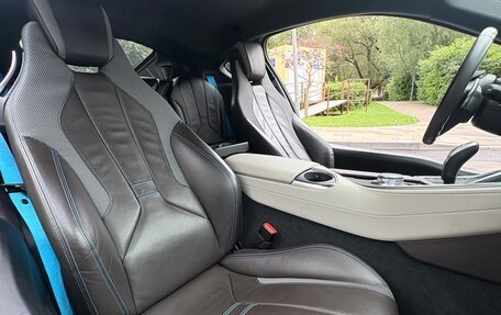 BMW i8 I рестайлинг, 2015 год, 4 500 000 рублей, 15 фотография