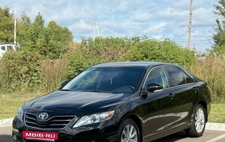 Toyota Camry, 2011 год, 1 140 000 рублей, 2 фотография