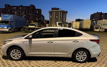 Hyundai Solaris II рестайлинг, 2017 год, 670 000 рублей, 2 фотография