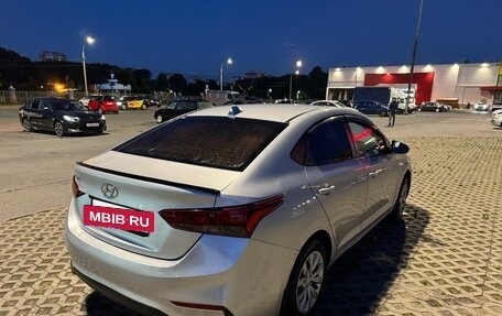 Hyundai Solaris II рестайлинг, 2017 год, 670 000 рублей, 4 фотография