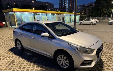 Hyundai Solaris II рестайлинг, 2017 год, 670 000 рублей, 6 фотография