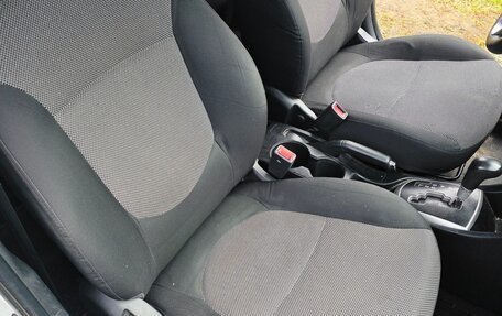 Hyundai Solaris II рестайлинг, 2014 год, 700 000 рублей, 27 фотография