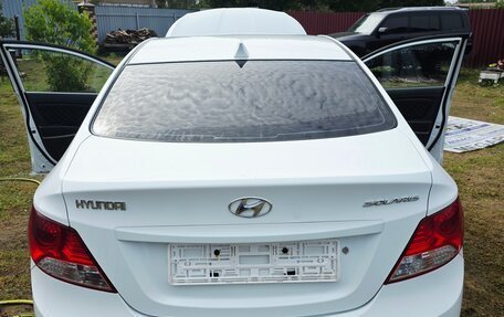 Hyundai Solaris II рестайлинг, 2014 год, 700 000 рублей, 32 фотография