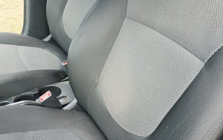 Hyundai Solaris II рестайлинг, 2014 год, 700 000 рублей, 30 фотография