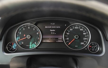 Volkswagen Touareg III, 2011 год, 1 950 000 рублей, 19 фотография