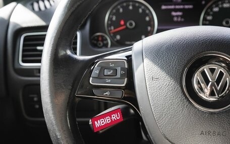 Volkswagen Touareg III, 2011 год, 1 950 000 рублей, 17 фотография